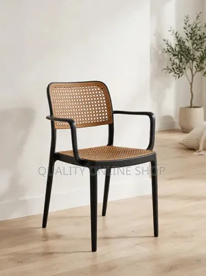 Scandinavia Style Plastic Dining Chairs (Set of 4)