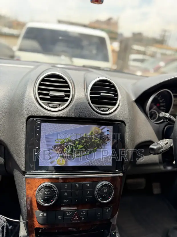 Benz ML W164/GL X164 Android Custom Fit Radio 9" - 1