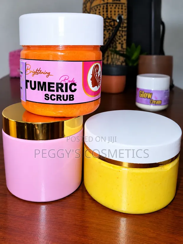Turmeric Brightening Body Scrub - 1