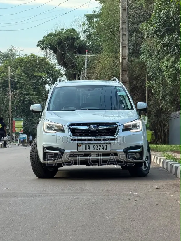 Subaru Forester 2.5i AWD 2016 White - 1