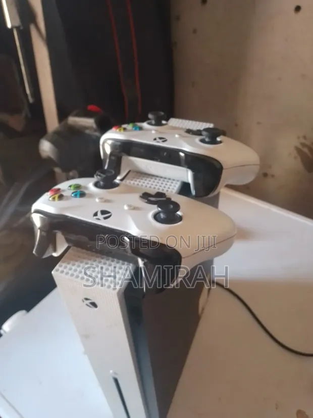Microsoft Xbox One Console - 1