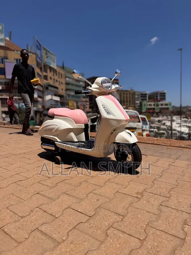 Kids Mini Electric Vespas - Brand New - 1