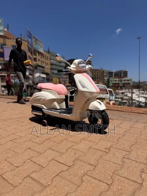Kids Mini Electric Vespas - Brand New