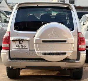 Mitsubishi Pajero Super Exceed 2006 Silver