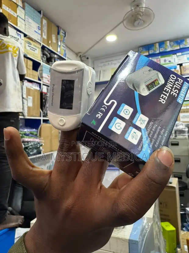 Digital Portable Finger Tip Pulse Oximeter - 1