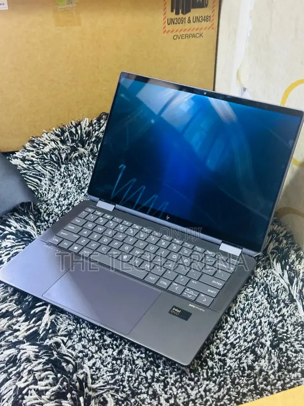 HP Spectre x360 13" 16GB RAM Intel Core Ultra 7 512GB SSD - 1
