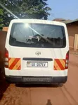 Toyota HiAce 2015 White - 4