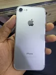 Apple iPhone 7 32GB Silver - 3