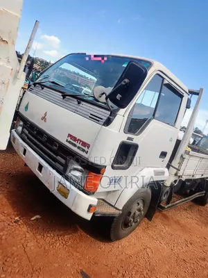 Mitsubishi Fuso Fighter Mignon Truck