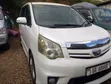 Toyota Noah 2.0 143hp FWD (7 Seater) 2010 White - 1