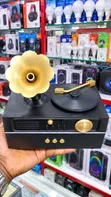 Gramophone Aroma Diffuser with Bluetooth Speaker & Remote - 1