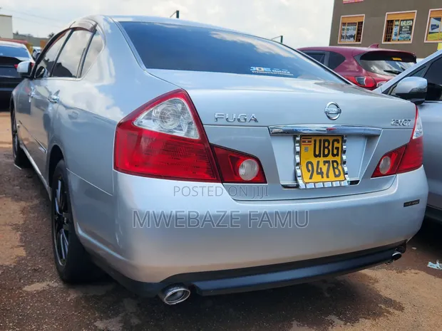 Nissan Fuga 2007 - 1