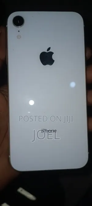 Apple iPhone XR 64GB White