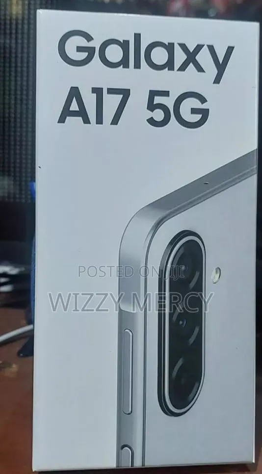 New Samsung Galaxy A17 5G 256GB Gray - 1