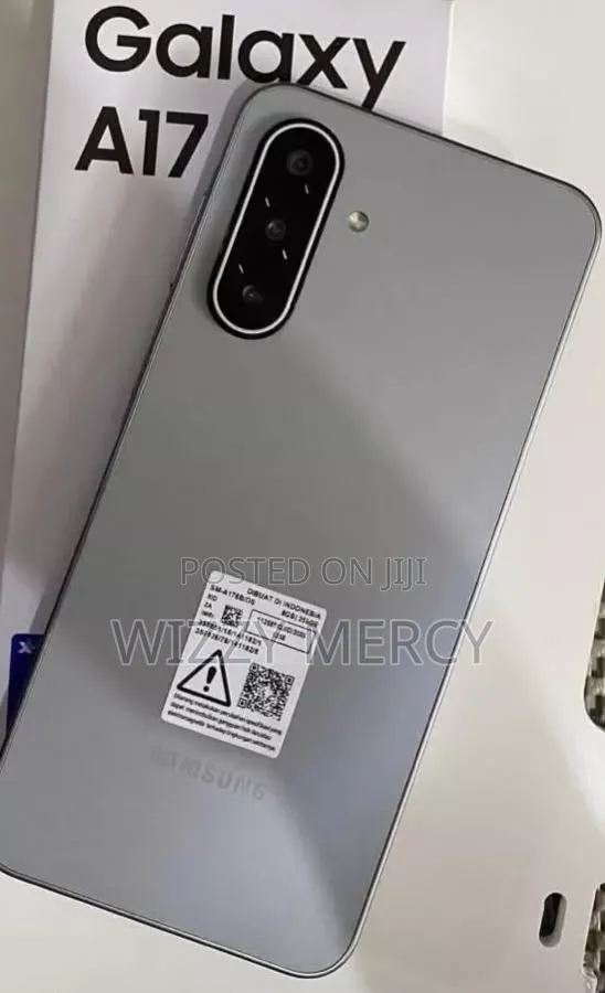 New Samsung Galaxy A17 5G 256GB Gray - 1