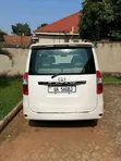 Toyota Noah 2013 White - 3