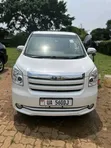Toyota Noah 2013 White - 4