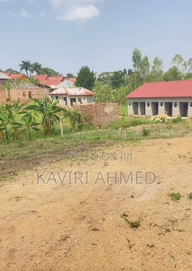 Plot for Sale - Buwambo Town, 50x70m, UGX 20M Negotiable - 1