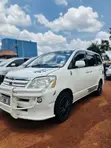 Toyota Noah 2005 White - 1