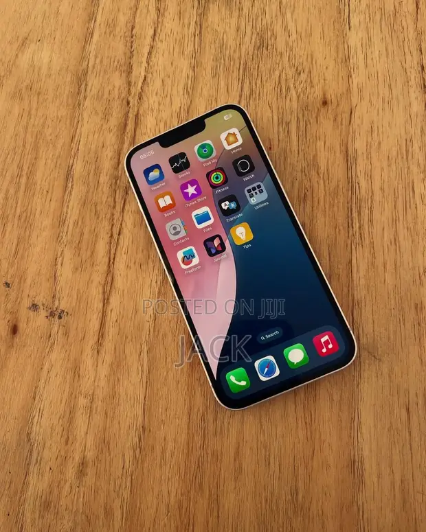 Apple iPhone 13 128GB Pink - 1