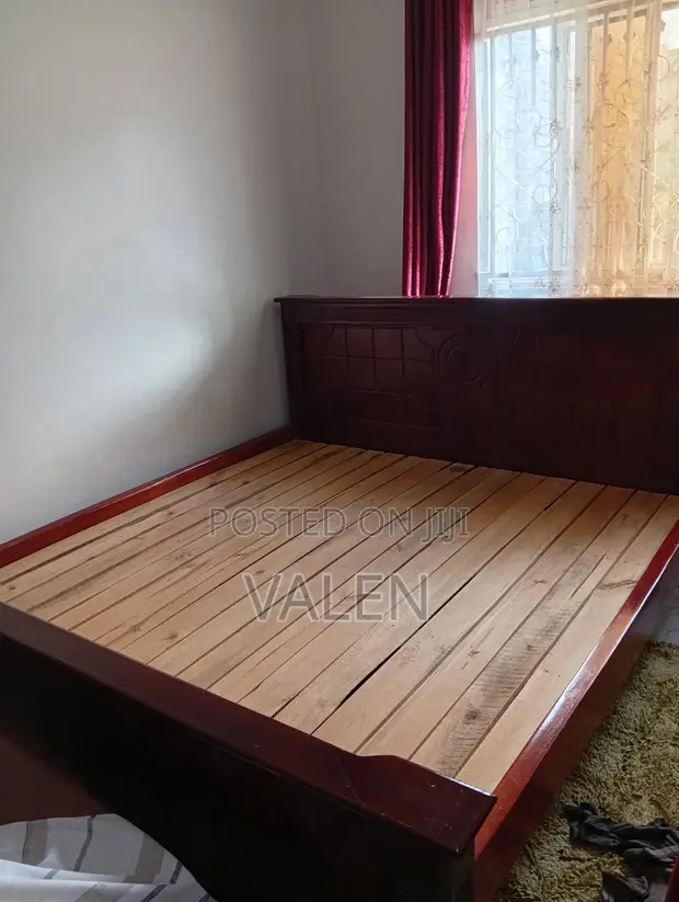 Hardwood Platform Bed Frame - 6x6 - 1