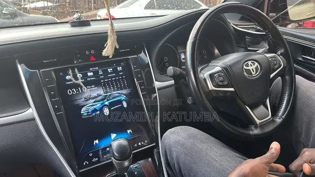 Toyota Harrier 2.0 4WD 2016 White - 1