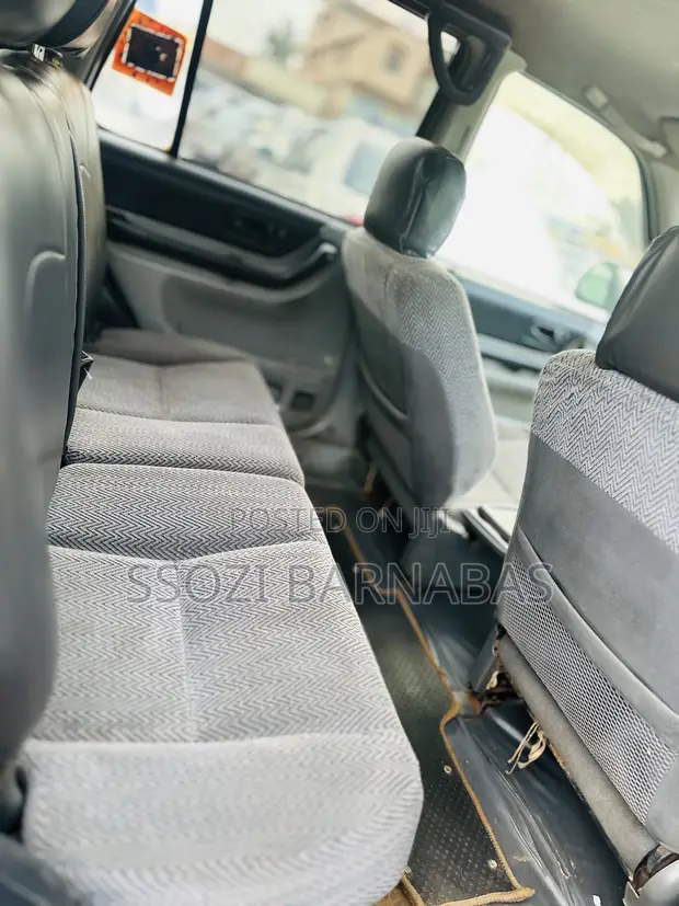 Honda CR-V 2000 Silver - 1