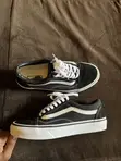 Vans Sneakers - Black and White - 2