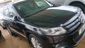 Volkswagen Tiguan 2010 Black