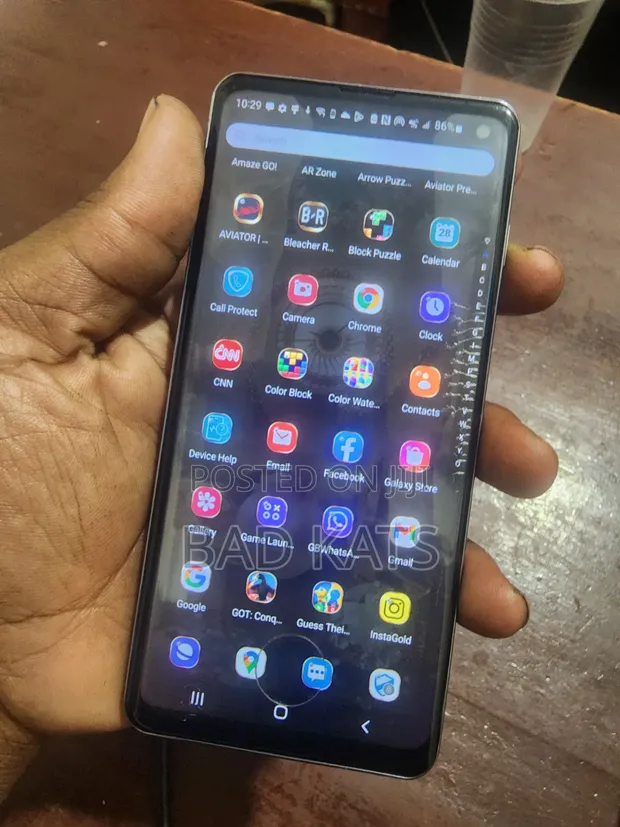 Samsung Galaxy S10 128GB Black - 1