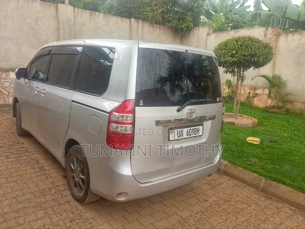Toyota Noah for Hire - 1