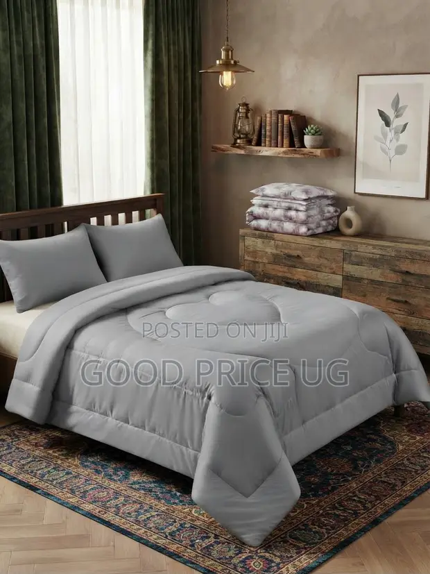Grey Heart-Stitched Comforter Set - 1