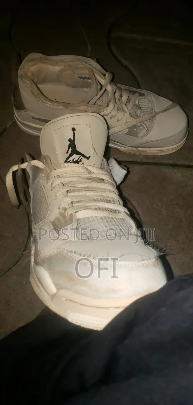 Air Jordan 4 Off-White Sail - 1