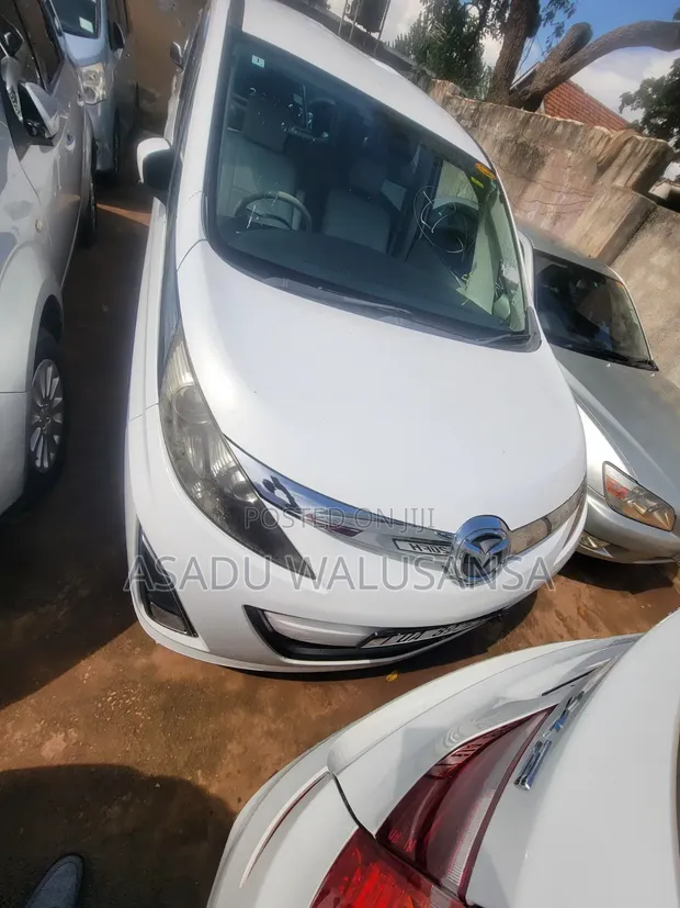 Mazda Biante 2015 White - 1