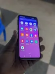 Samsung Galaxy S10e 128GB Black - 1
