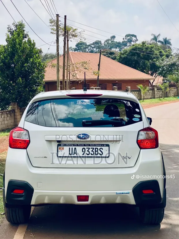 Subaru XV Limited Package 2015 White - 1