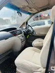 Toyota Noah 2003 - 2