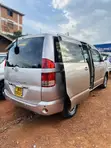 Toyota Noah 2003 - 3