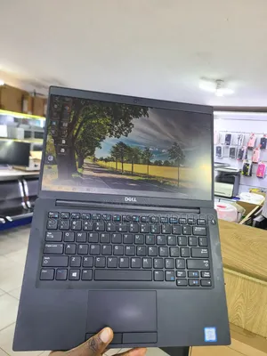 Dell Latitude 7390 Laptop - Core i5, 8GB RAM, 256GB SSD