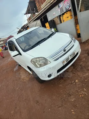 Toyota Raum 1.5 AWD 2008 White
