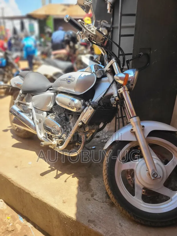 Honda Magna 250cc Cruiser Motorcycle 2015 - 1