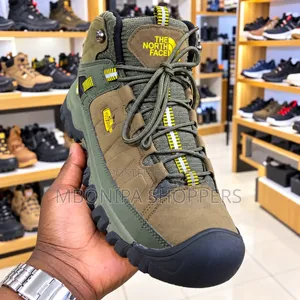 Men's Outdoor Hiking Boots - Olive Green & Brown