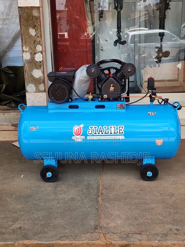 Air Compressor 300L - 1