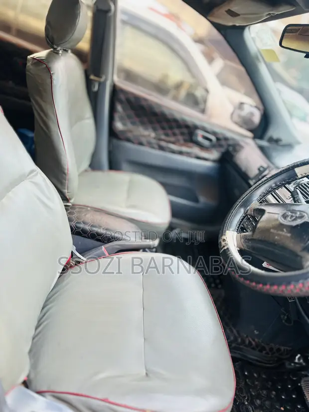 Toyota Ipsum 1998 Silver - 1