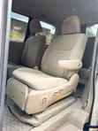 Toyota Noah 2011 White - 3