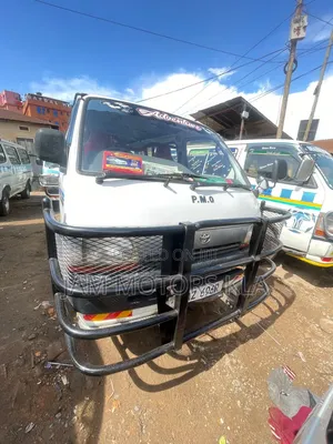 Toyota HiAce 2001