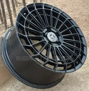Mercedes-Benz 21-inch Rims - Attractive Designs