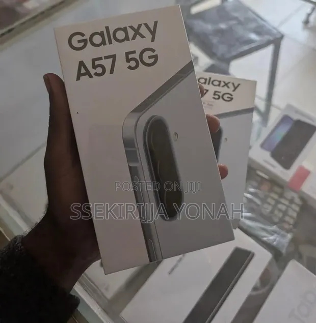 New Samsung Galaxy A57 256GB Green - 1