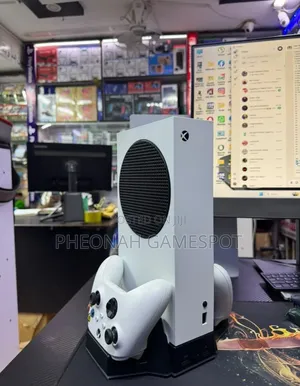 Microsoft Xbox Series S - UK Used, All-Digital Console