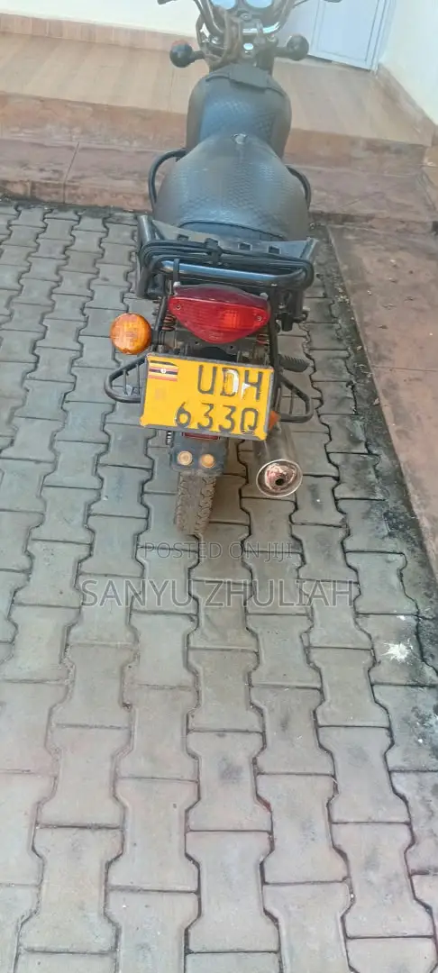 Bajaj Boxer 2006 Red - 1